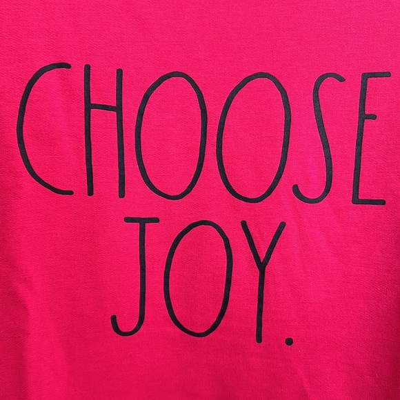 🚨LAST CHANCE🚨 Rae Dunn Red Choose Joy Sweatshirt Size S NWT - Picture 2 of 6